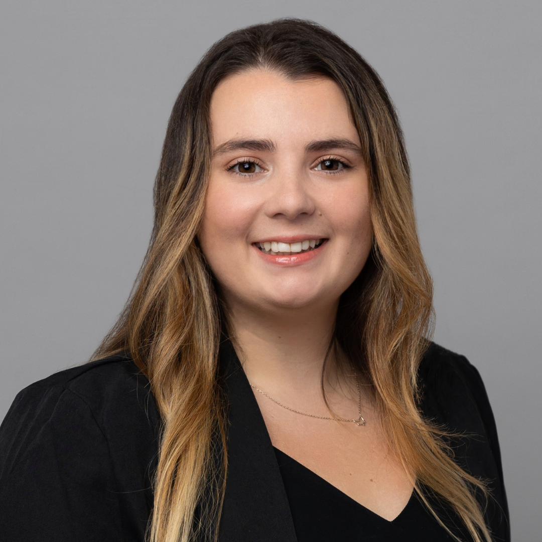 Headshot of Taylor Robbins