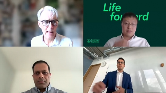 5 executives during a webinar