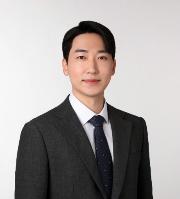 Speaker headshot