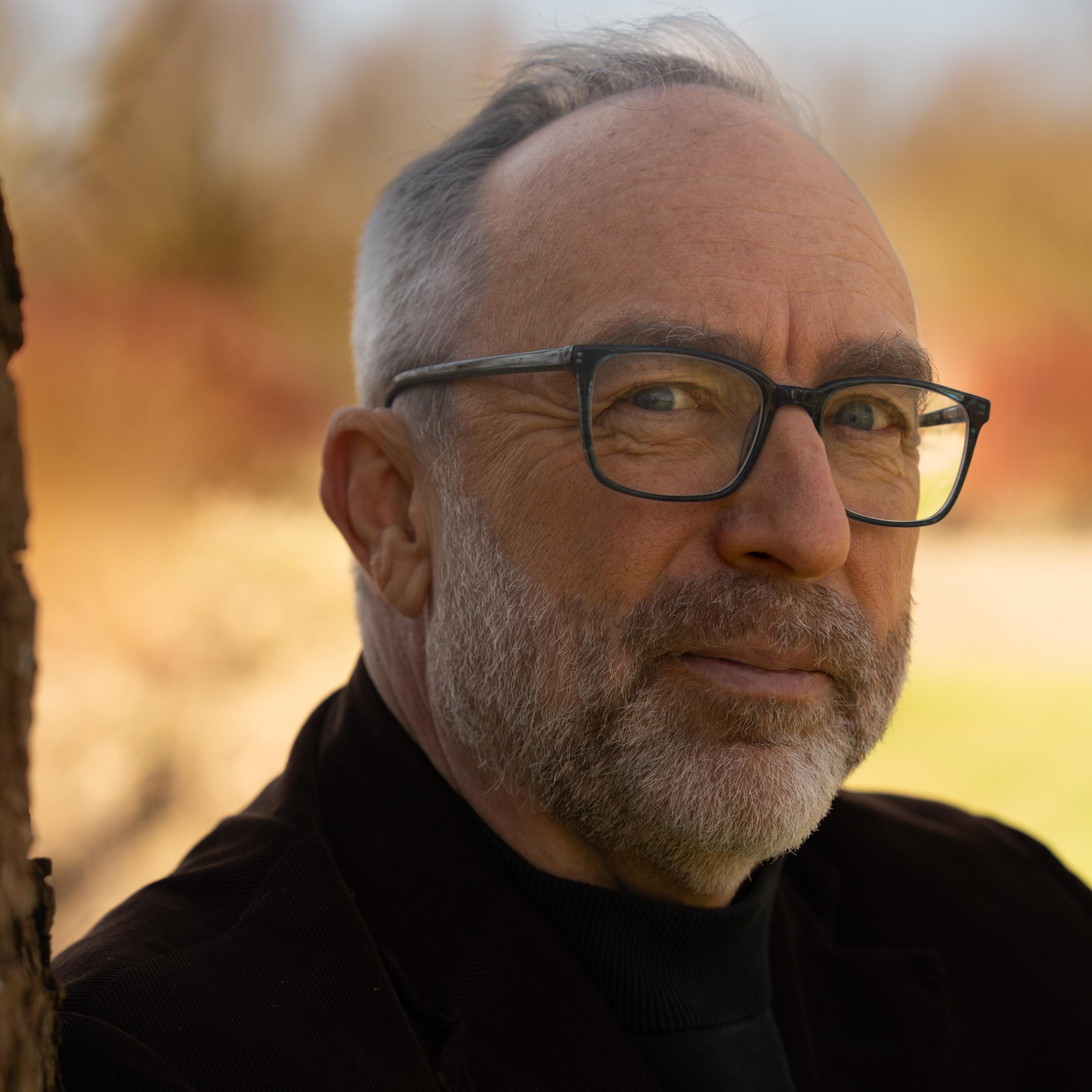Jimmy Wales headshot