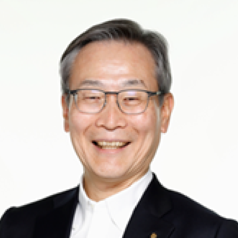 Noboru Saito headshot