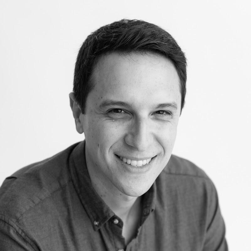 Robby Stein headshot