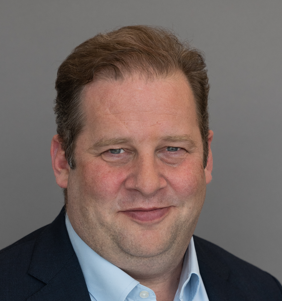 Peter Thal Larsen Headshot