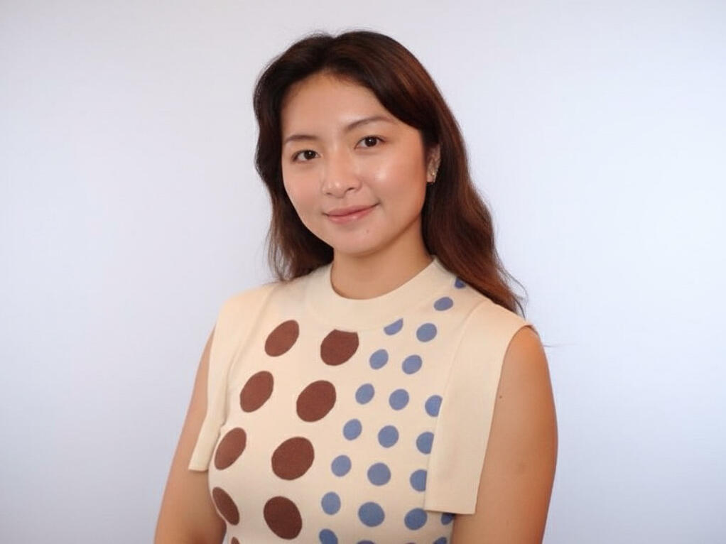 Krystal Hu headshot