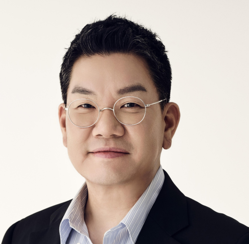 Joon Choi headshot