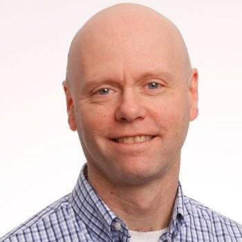 Dan Burns headshot
