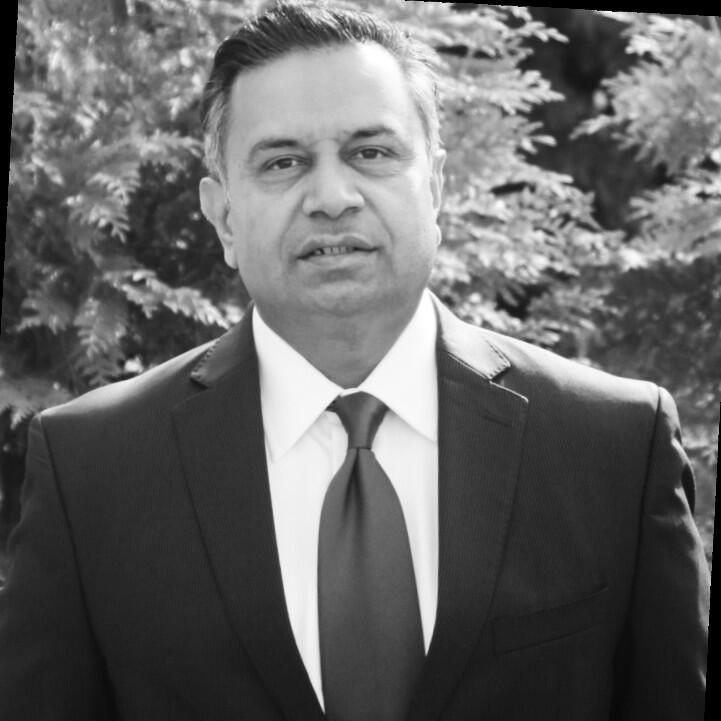 Shoaib Khan headshot