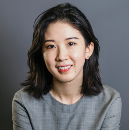 Suzy Wang headshot