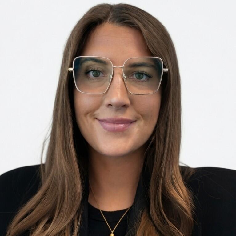 Hannah Rogers headshot