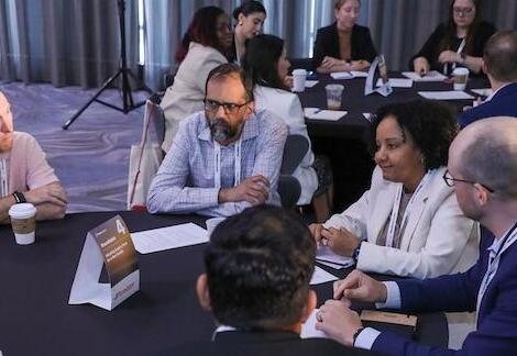 A roundtable of people talking at the Supply Chain USA show