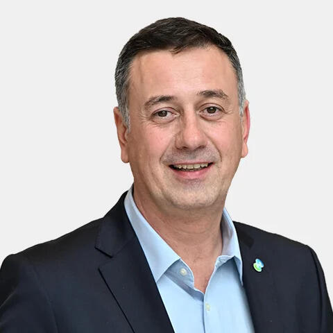 Miljan Gutovic headshot