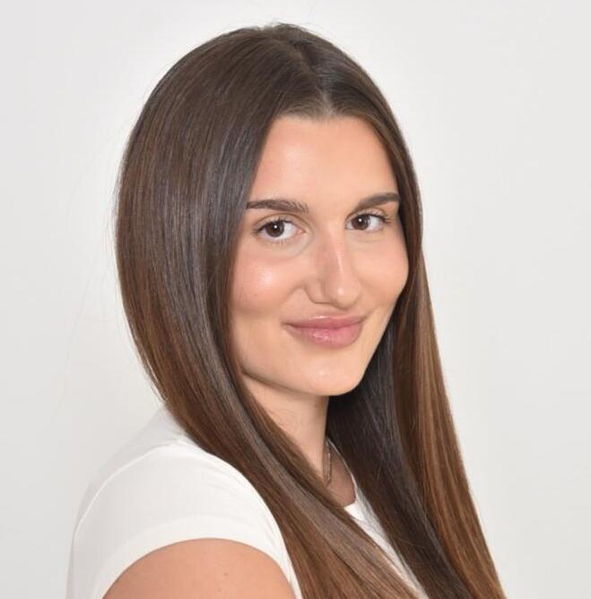 Tera Klicko headshot