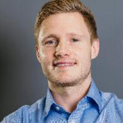Henry Payne headshot