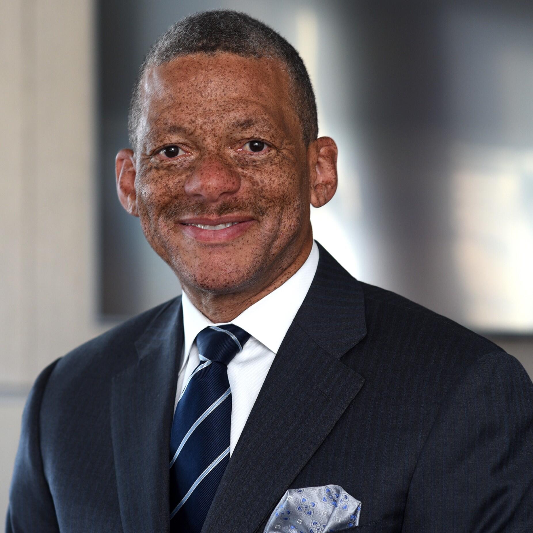 Stanley Porter headshot