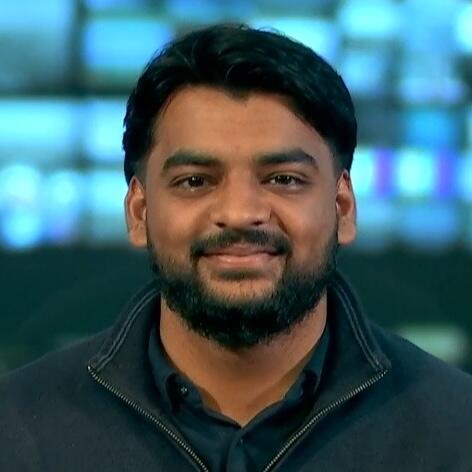 Headshot of Sinaan Farooqui