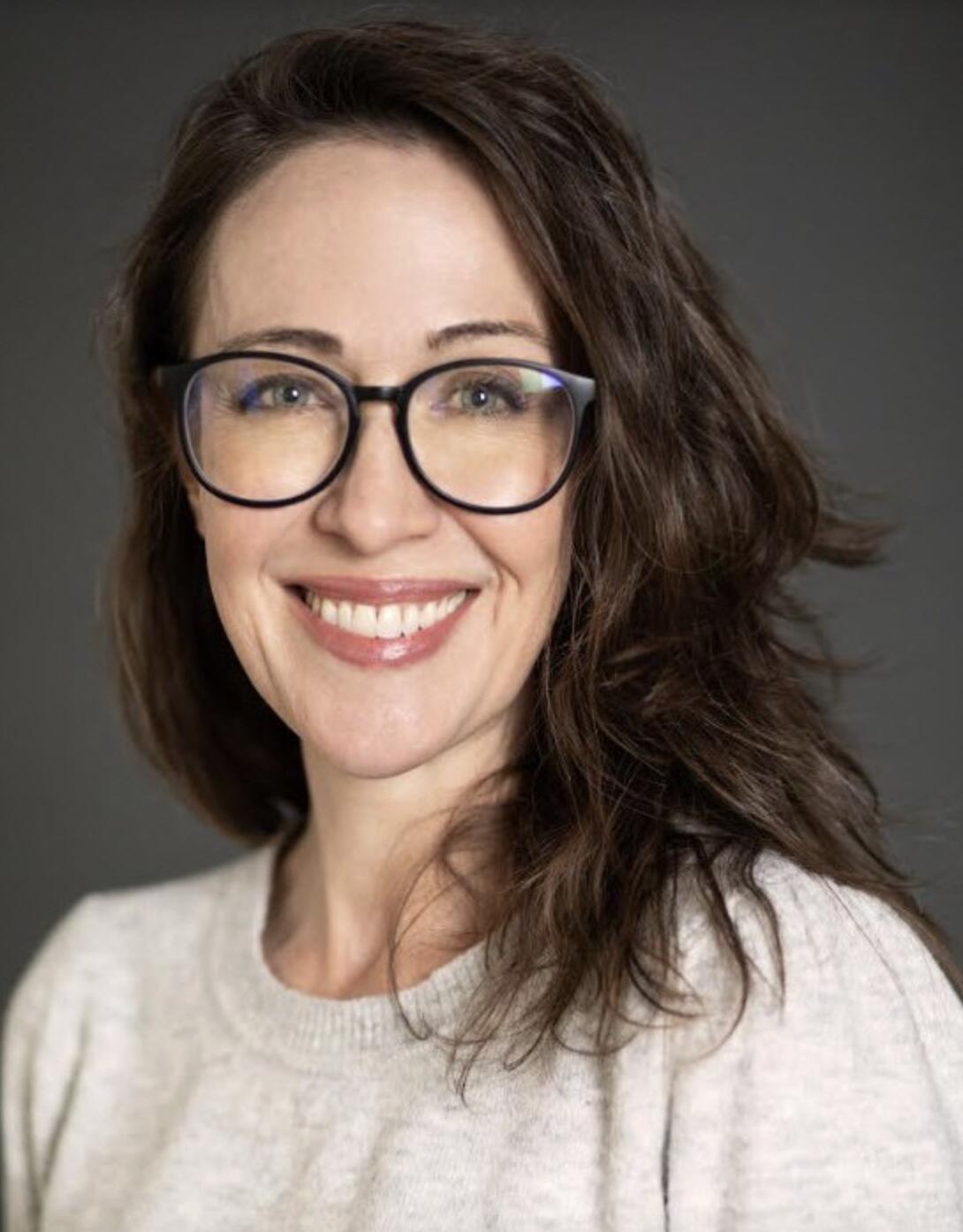 Author Laura Cronk